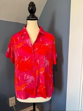 Vibrant Pink & Red Tropical Button-Up Short Sleeve Blouse